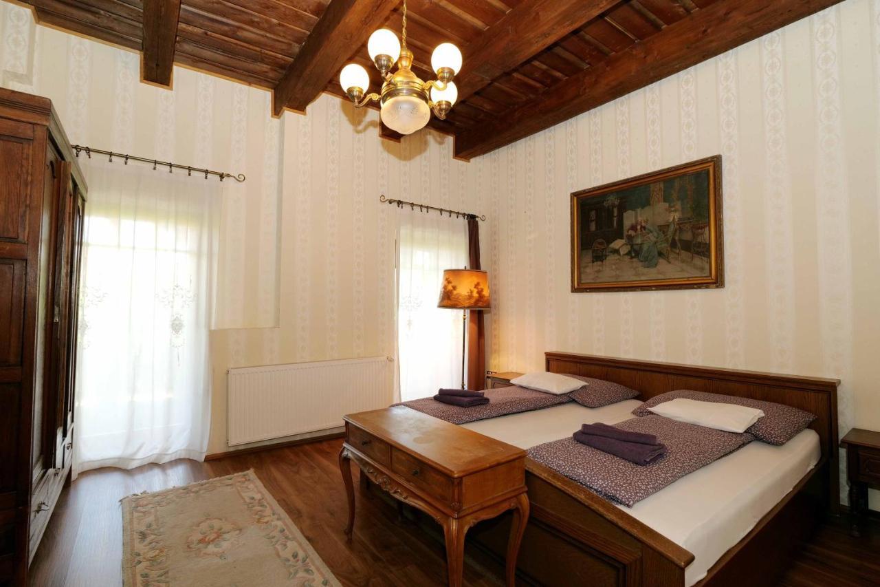 Nyilas Fogado Hotel นีเรกฮาซา ภายนอก รูปภาพ